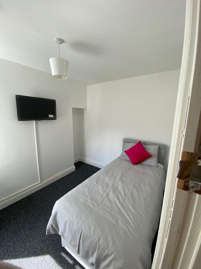 Hotel 174 Boaler Street Liverpool Zewnętrze zdjęcie
