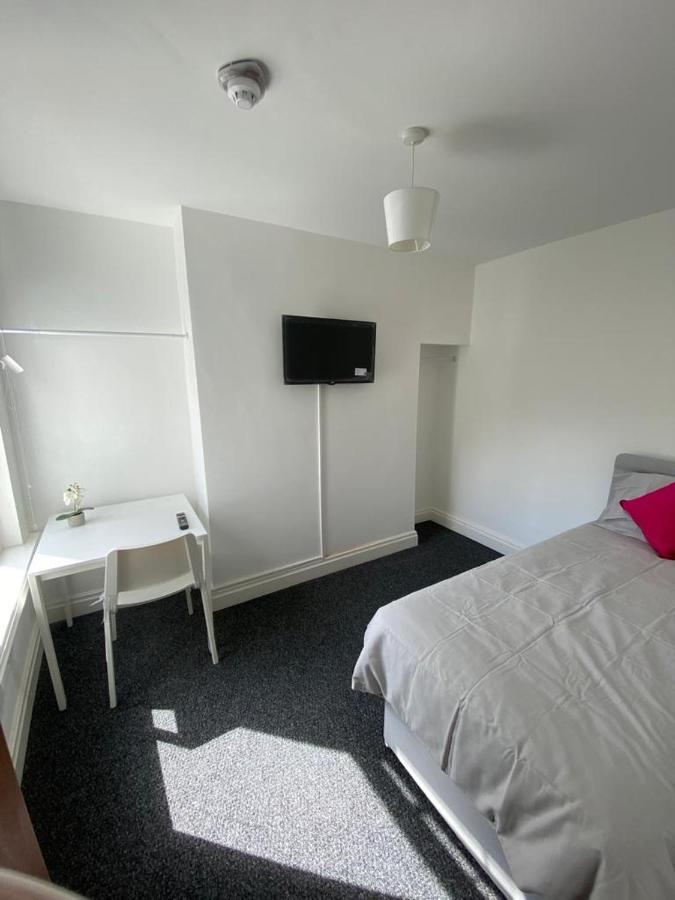 Hotel 174 Boaler Street Liverpool Zewnętrze zdjęcie